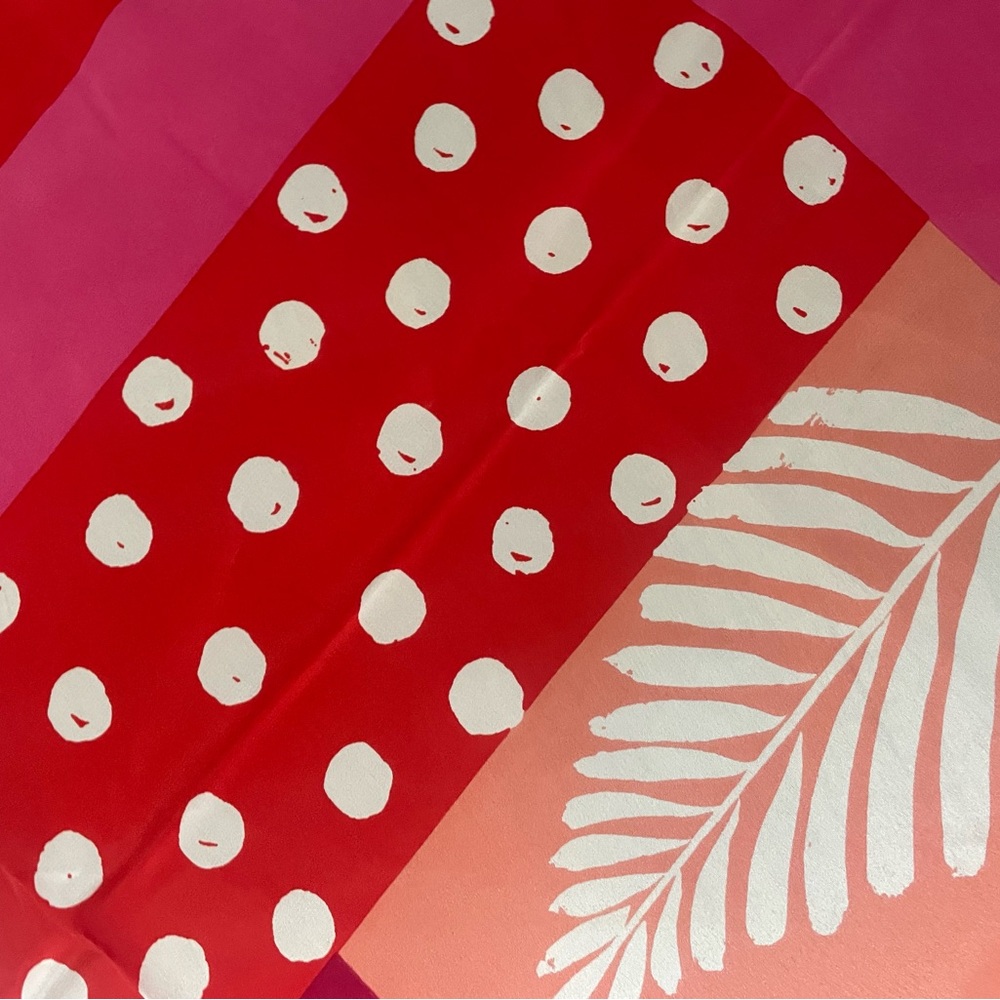 Pierre Cardin Vintage Silk Signed Scarf 30x30 Pink Red Orange Scarf Top - Picture 8 of 12